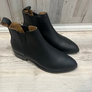 Nisolo Eva Everyday Black Chelsea Leather Booties Boots Pull On Women’s 7.5